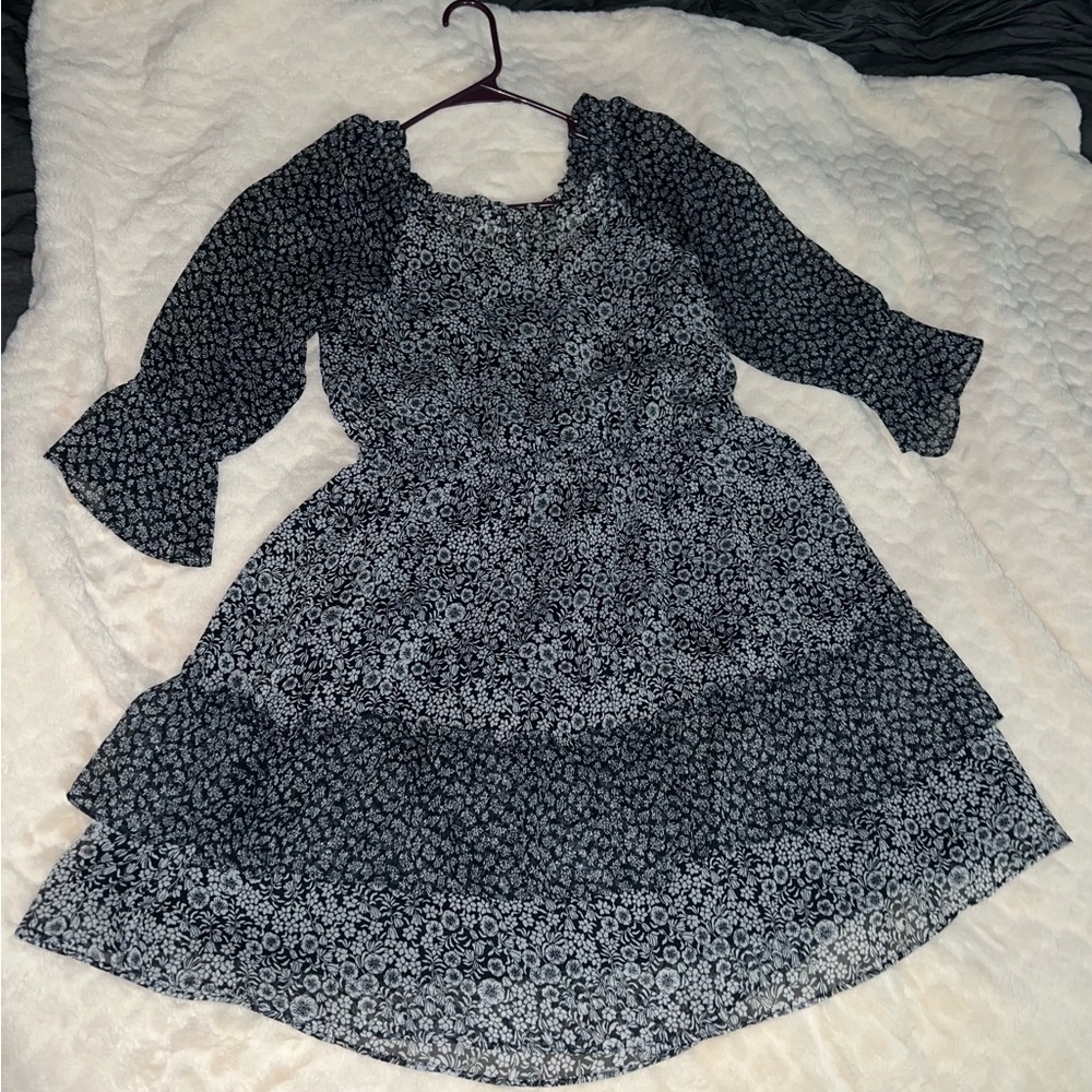 Ann Taylor Loft blue flower dress. Size L.